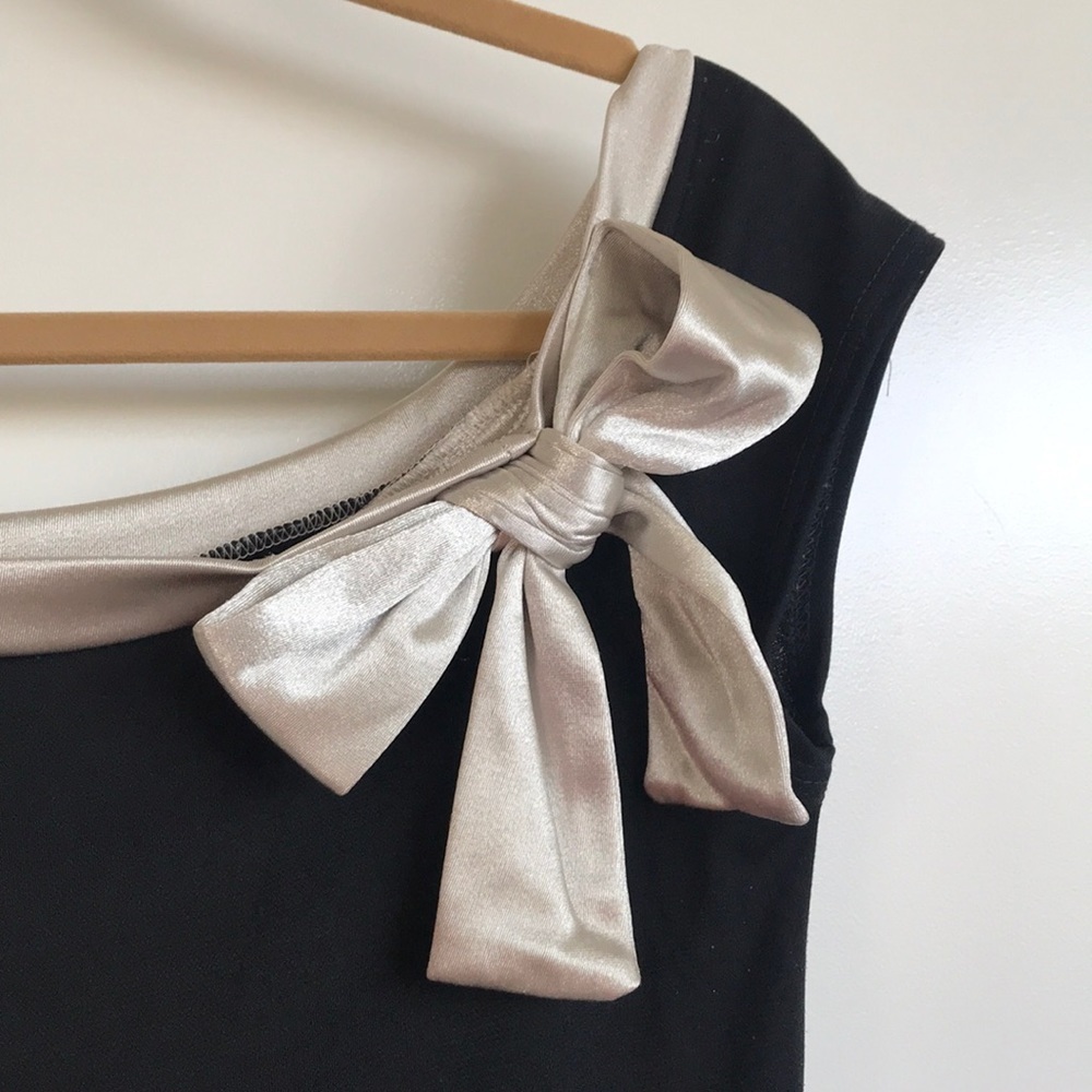 LBD with champagne detail - Picture 2 of 5
